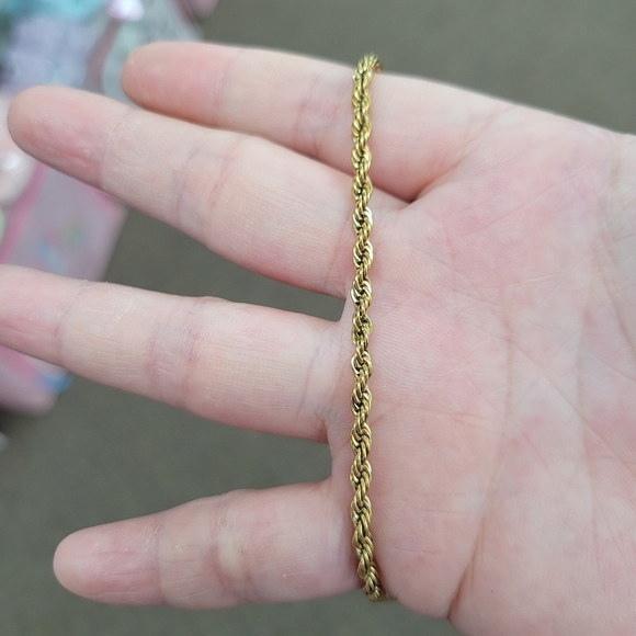 Brand New Snoopy Gold Stainless Steel Rhinestone Necklace - Picture 8 of 10